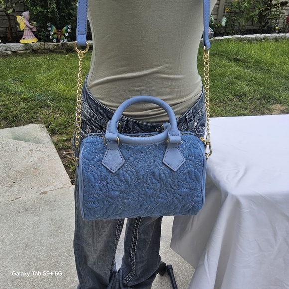 BETSEY JOHNSON BLUE BETSEY JOHNSON DENIM/ROSE EMBROIDERED CROSSBODY - Picture 6 of 6